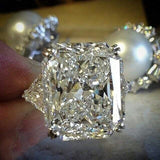 New Arrival Luxury High End Cushion Cut Designer AAA+ Quality CZ Diamonds Engagement Rings