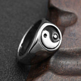 Retro High Polish Tai Chi Engraved Yin Yang Spinner Ring - ringsuniverse