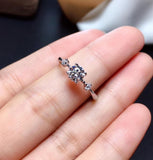 Lovely Moissanite Color D VVS1 Ring for Wedding or Engagement - Rings Universe