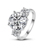 Beautiful 5 Ct Classic Round Cut Sona Diamond  Engagement Ring - ringsuniverse