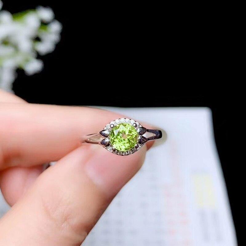 Oval Peridot Diamond Ring in 14k white gold (GR-3120)