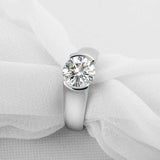 Fascinating 2 ct Round Cut Simulated Diamond Wedding Ring - ringsuniverse