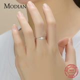 Minimalism Silver Sparkling Emerald Cut Cz Diamond Finger Ring - Rings Universe