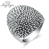Trendy Black Retro Vintage Theatrical Design Big Ring - Rings Universe