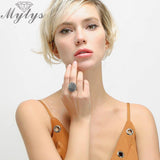 Trendy Black Retro Vintage Theatrical Design Big Ring - Rings Universe